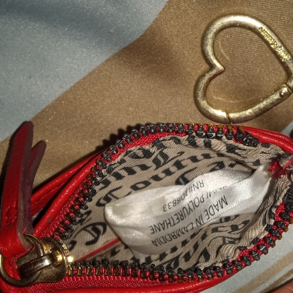 NEW Juicy Couture “Lipstick Red” Card Wallet W/ HEART Key Ring. - Picture 3 of 4